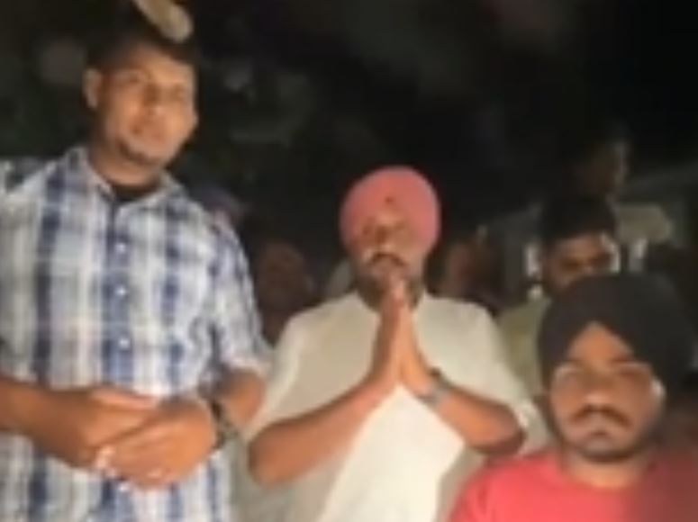 Mansa News : ਨਸ਼ਾ ਵੇਚਣ ਵਾਲੇ ਪਰਿਵਾਰ ਨੂੰ ਪਿੰਡੋਂ ਕੱਢਣ ਦਾ ਐਲਾਨ, ਸਰਪੰਚ ਨੇ ਸਹਿਮਤੀ ਲਈ ਪਿੰਡ ਵਾਲਿਆਂ ਦਾ ਬੁਲਾਇਆ ਇਕੱਠ; ਵੀਡੀਓ ਸੋਸ਼ਲ ਮੀਡੀਆ ’ਤੇ ਵਾਇਰਲ