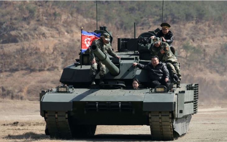 ਕਿਮ ਨੇ ਧੀ ਨਾਲ ਜੰਗੀ ਮਸ਼ਕਾਂ ’ਚ ਹਿੱਸਾ ਲਿਆ